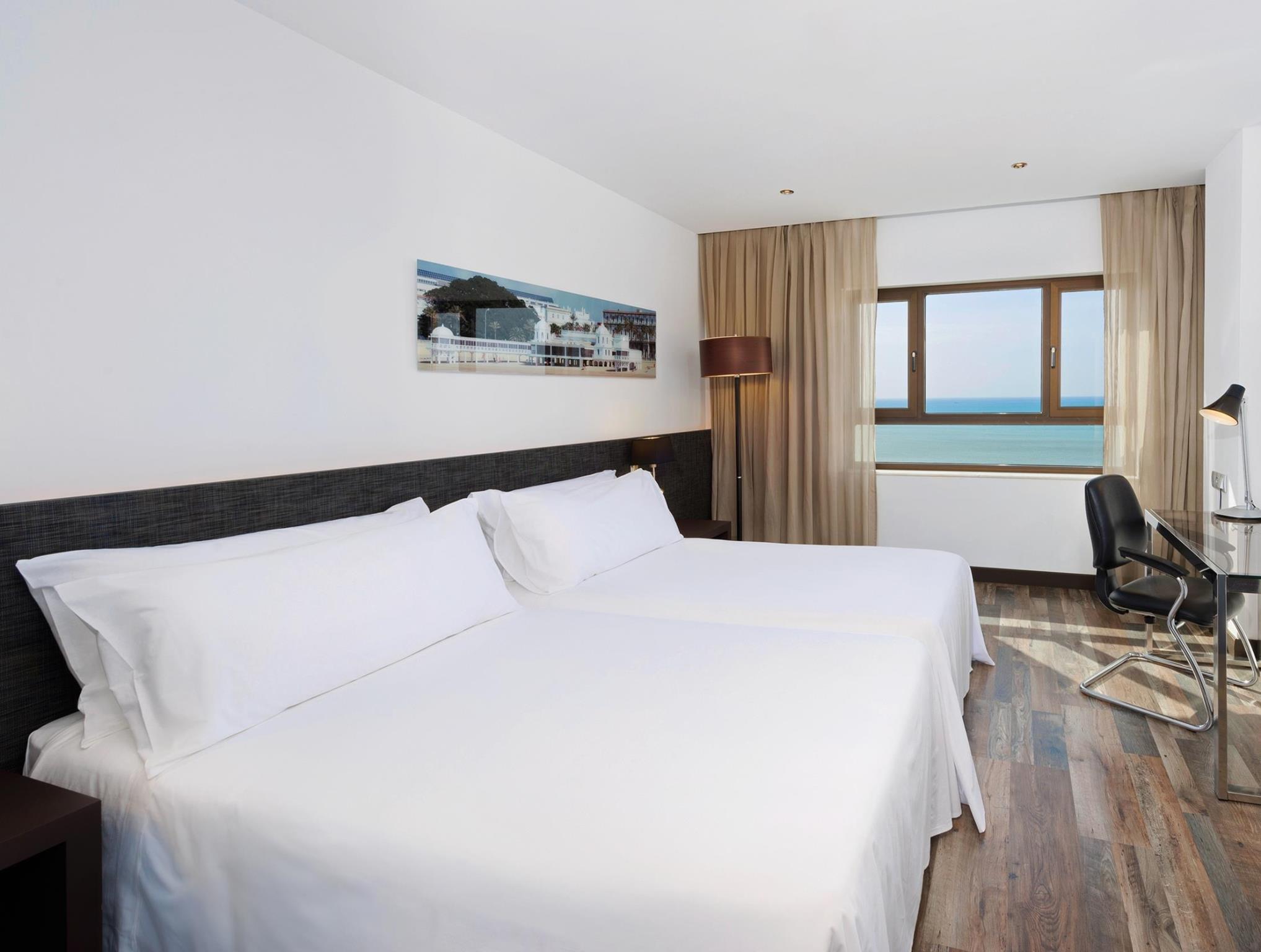 Hotel Cadiz Paseo Del Mar, Affiliated By Melia Екстер'єр фото