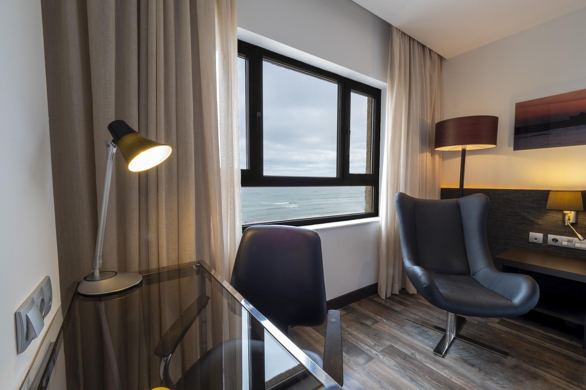 Hotel Cadiz Paseo Del Mar, Affiliated By Melia Екстер'єр фото
