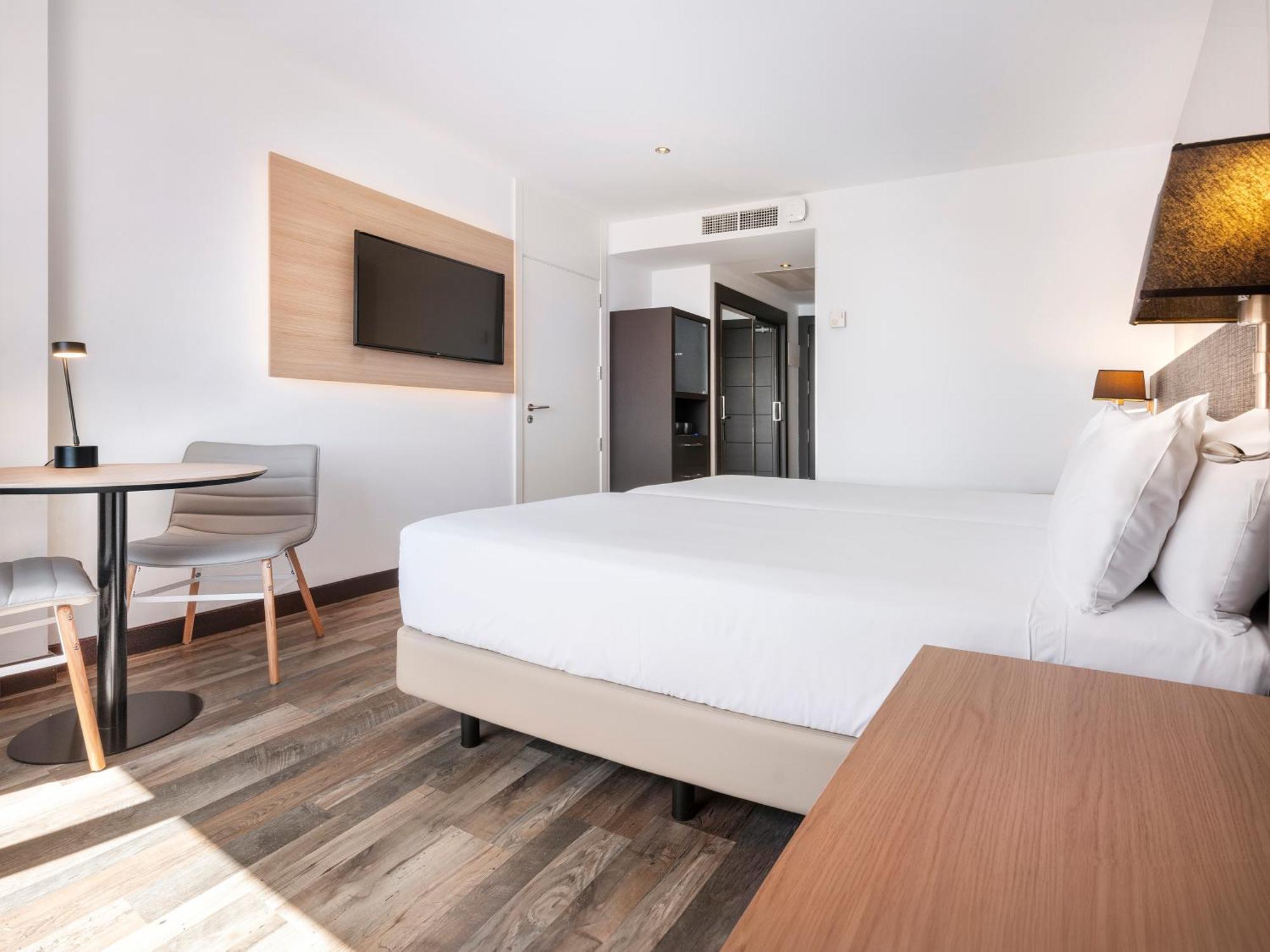 Hotel Cadiz Paseo Del Mar, Affiliated By Melia Екстер'єр фото