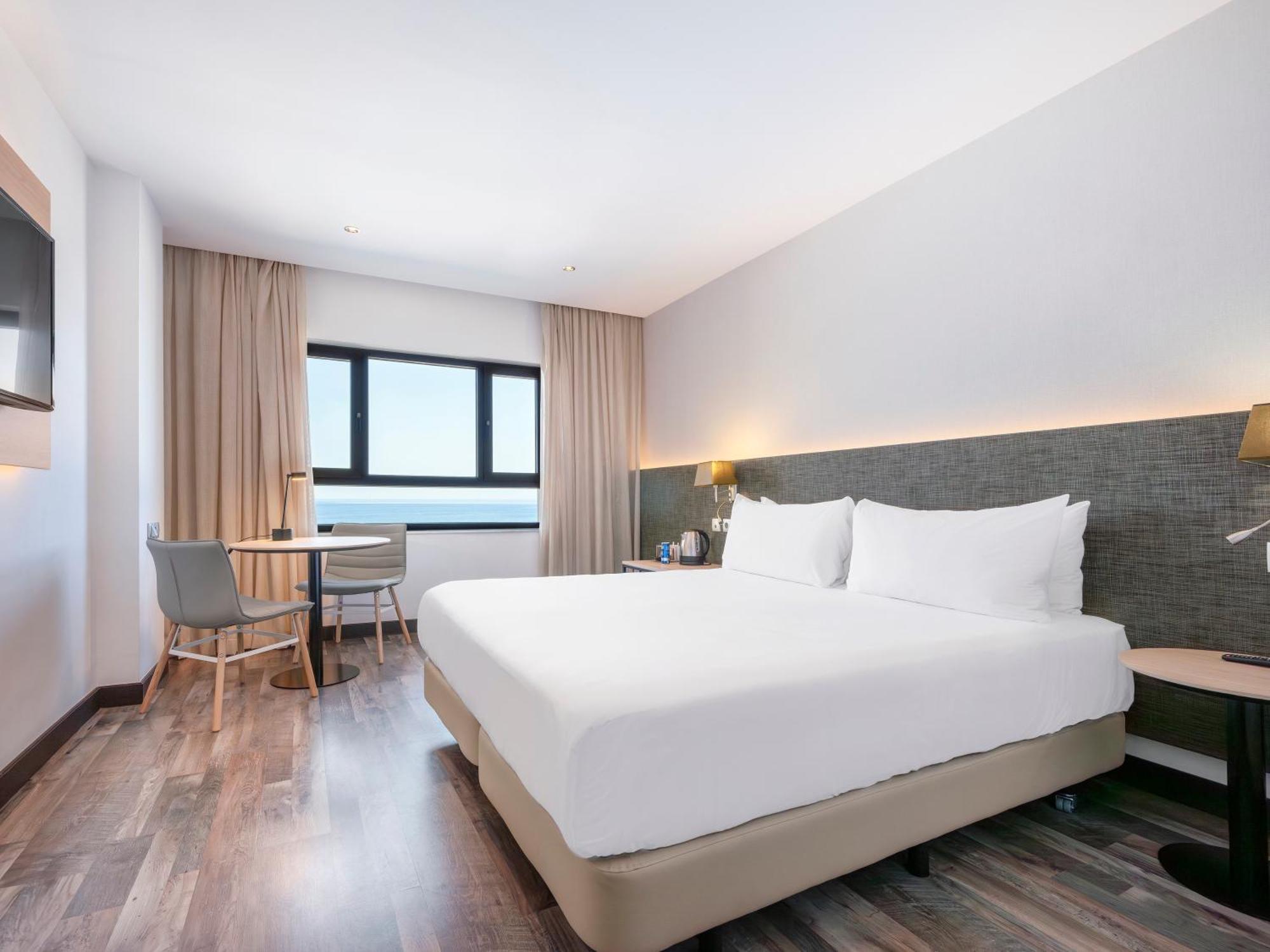 Hotel Cadiz Paseo Del Mar, Affiliated By Melia Екстер'єр фото