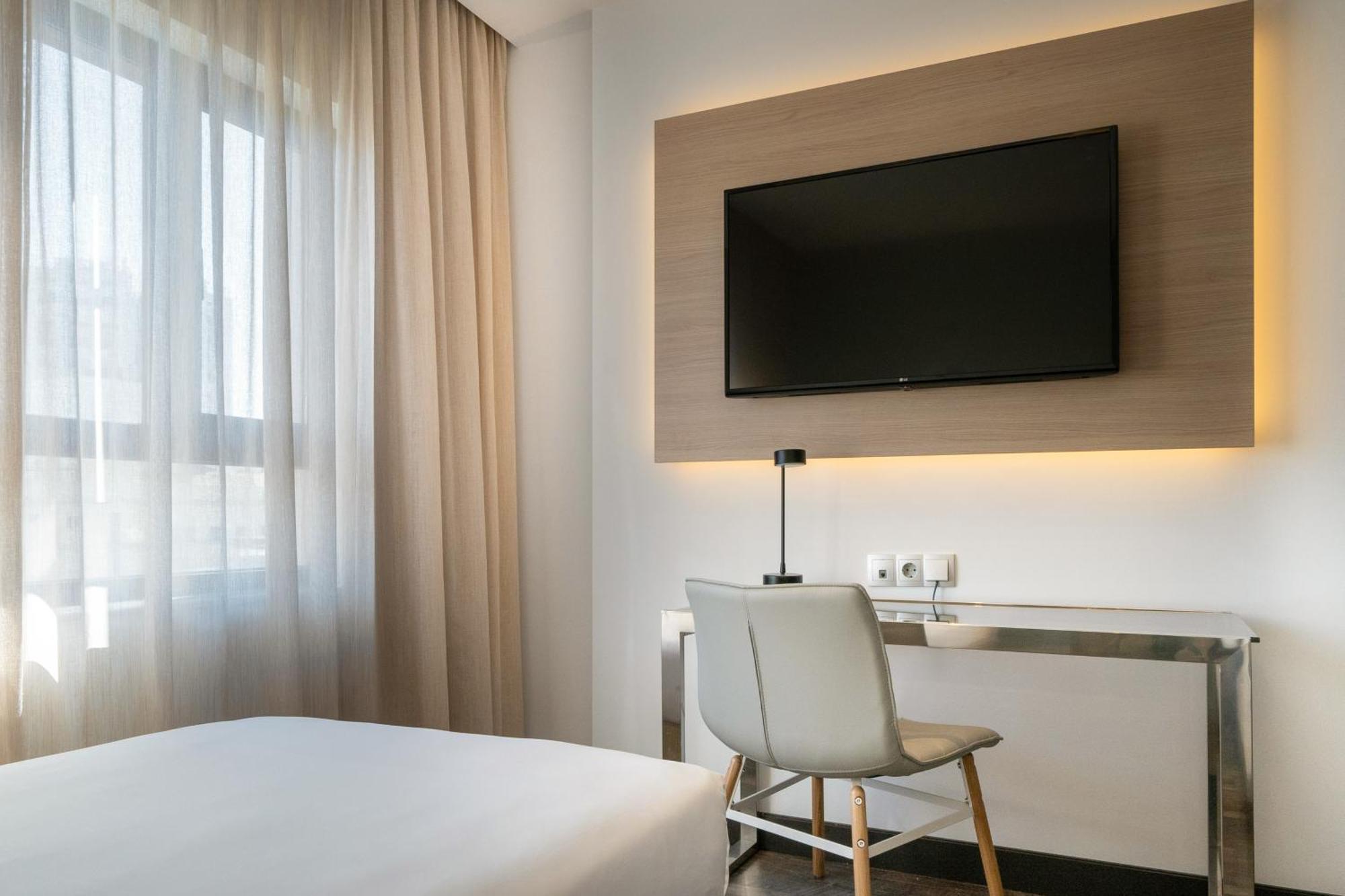 Hotel Cadiz Paseo Del Mar, Affiliated By Melia Екстер'єр фото