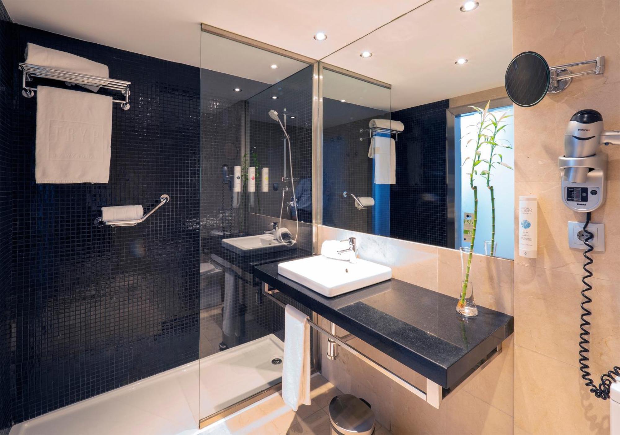 Hotel Cadiz Paseo Del Mar, Affiliated By Melia Екстер'єр фото